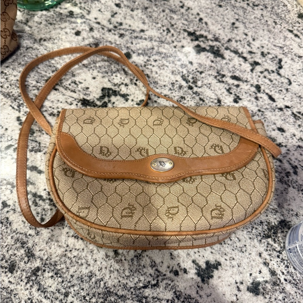 CHRISTIAN DIOR VINTAGE HONEY COMB BAG WITH STRAP - Picture 2 of 11